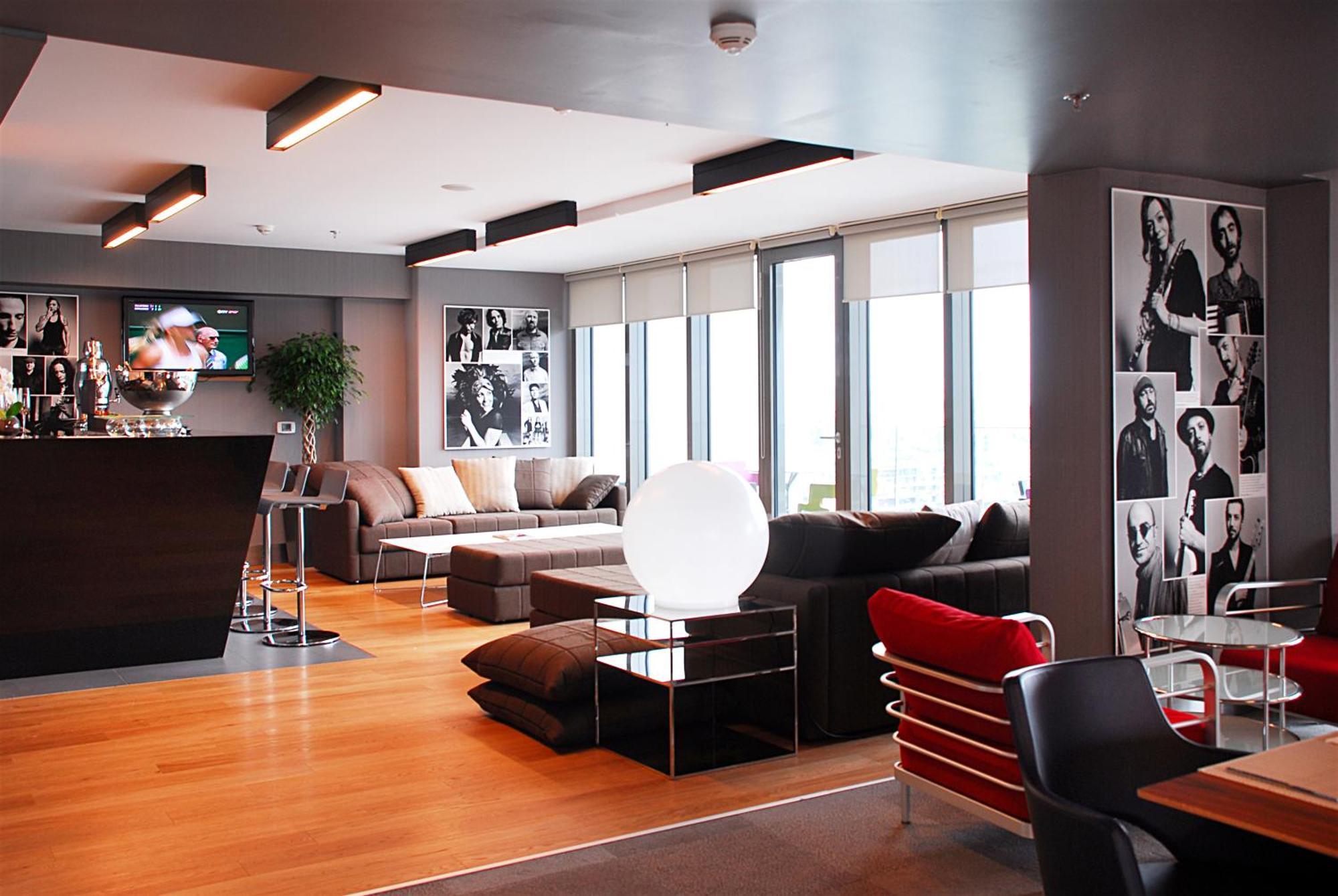 Point Hotel Barbaros — Bilder 3